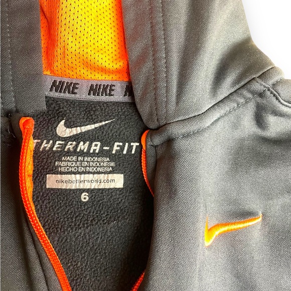 ✨BOYS NIKE ZIP UP SWEATSHIRT✨ - Picture 3 of 6